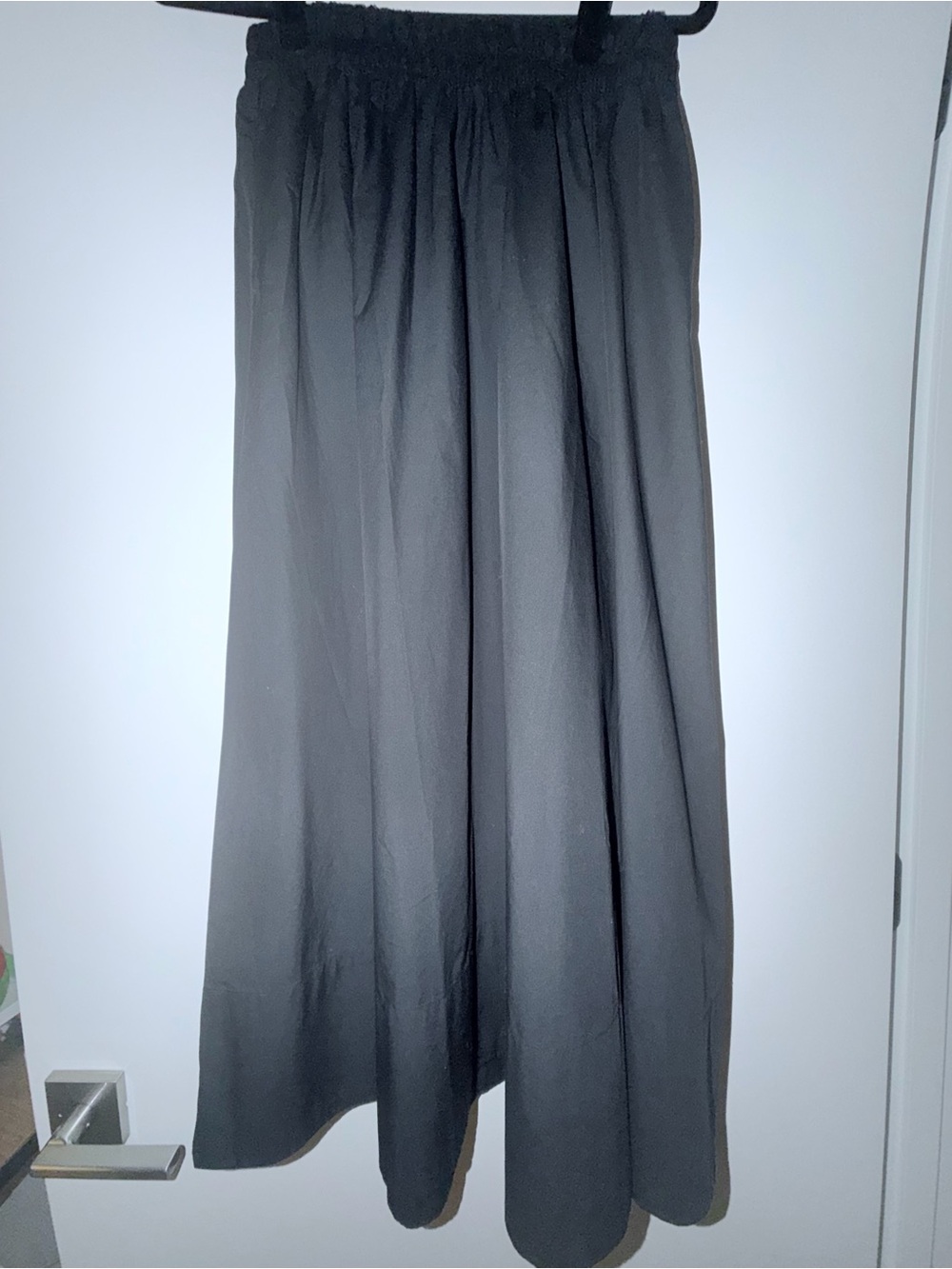 NWOT GAP Black Women's Elastic-Waist Maxi Skirt with pockets